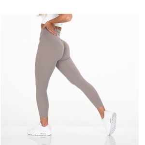 NVGTN Taupe Signature Leggings